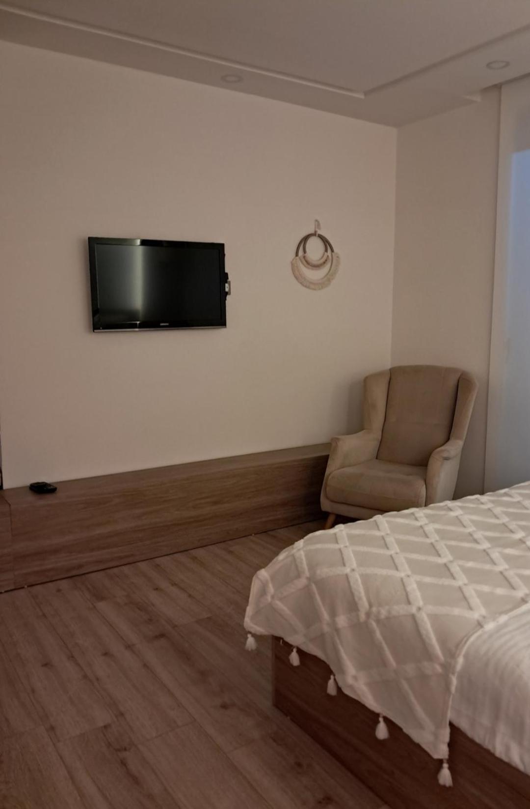 Oregano Suites Side Phòng bức ảnh